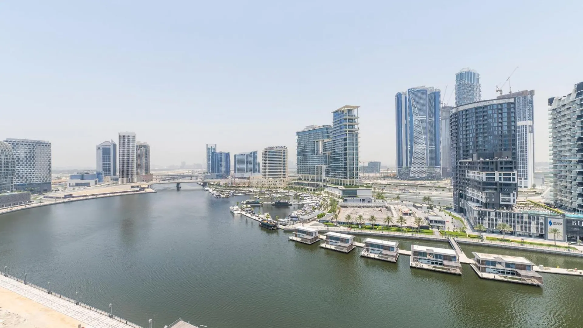 Aparthotel Damac Canal Views Residences Dubai
