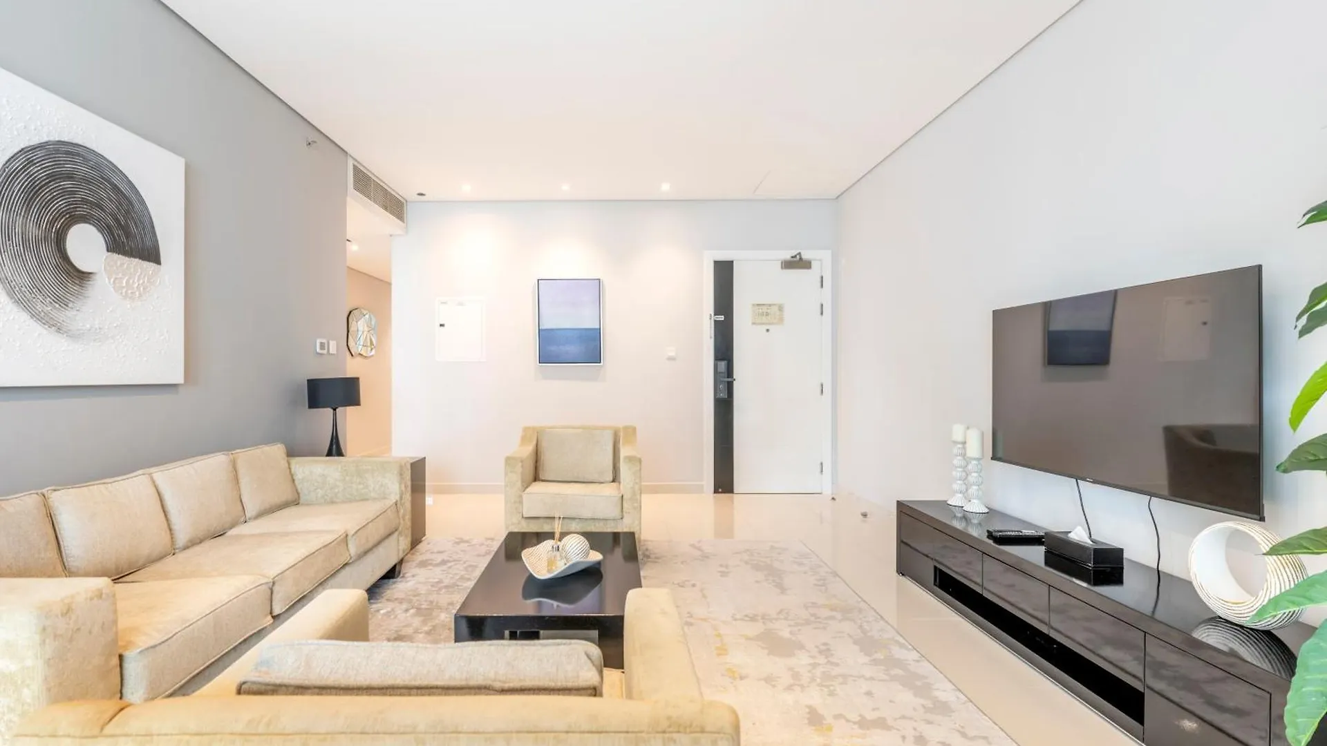 Damac Canal Views Residences Dubai Aparthotel