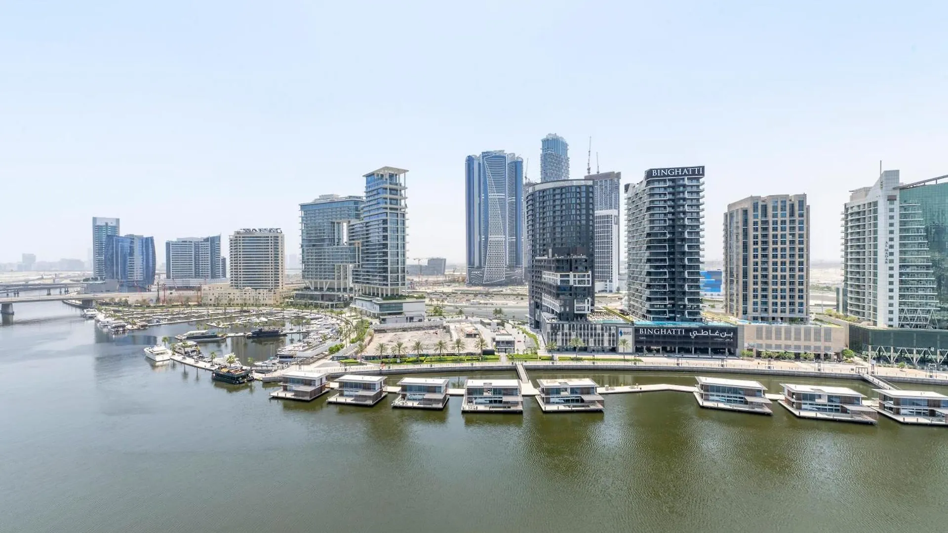 Damac Canal Views Residences Dubai 5*,