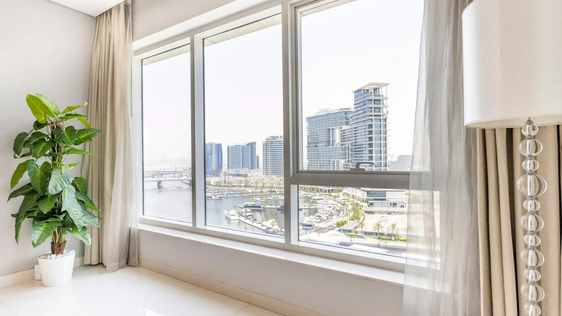 Damac Canal Views Residences Dubai Aparthotel