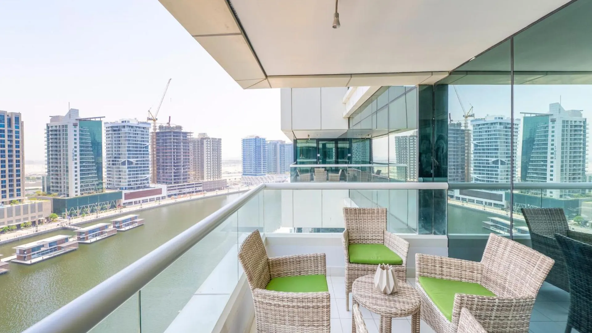Damac Canal Views Residences Dubai Aparthotel